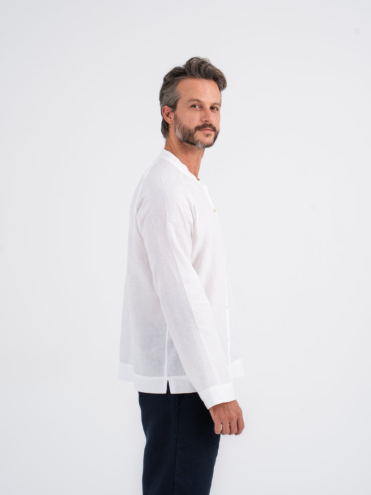 Auren Linen Shirt in Pure Linen